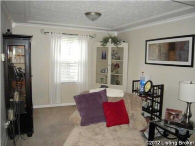 7218 Applegate Ln, Louisville, KY 40228 - photo 4