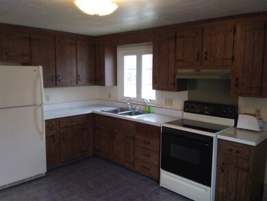 29 Toofs Dr, Winchester, NH 03470 - photo 6