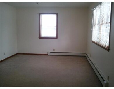 35 Pine St, Mechanic Falls, ME 04256 - photo 3