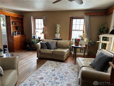 552 W Funderburg Rd, Fairborn, OH 45324 - photo 6