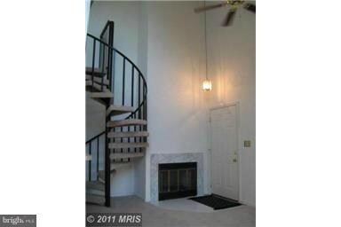 10420 Westridge Dr unit 303, Bowie, MD 20721 - photo 2