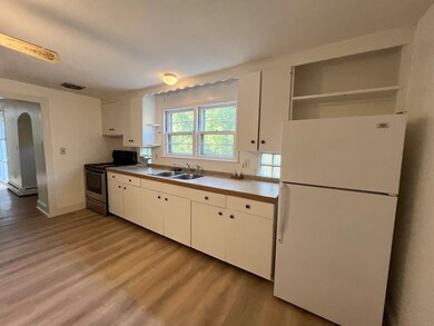 54 Parker St, Plymouth, NH 03264 - photo 4