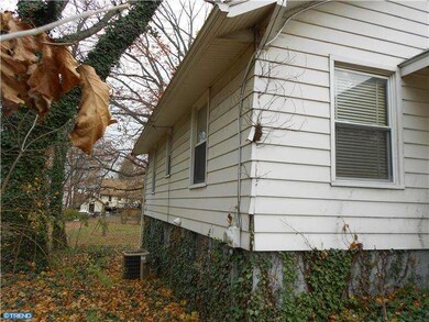 55 S Coles Ave, Maple Shade, NJ 08052 - photo 4