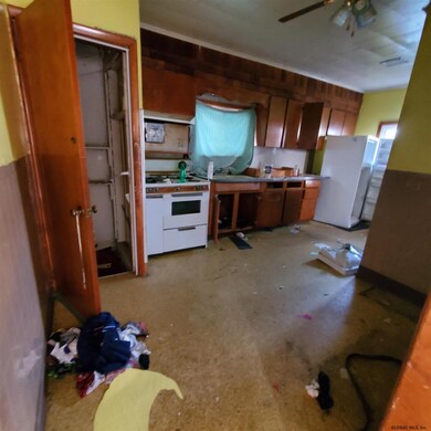 345 Duane Ave, Schenectady, NY 12307 - photo 6