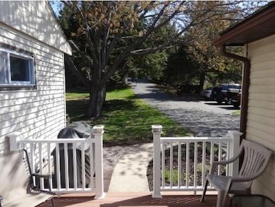 462 Pembroke St, Pembroke, NH 03275 - photo 3