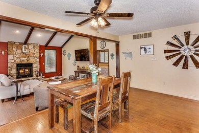 Wood laminate flooring