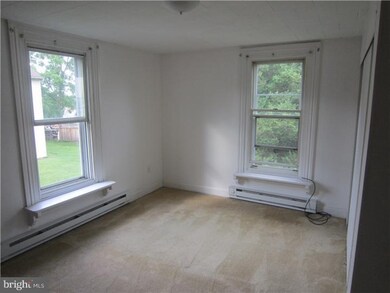 169 Hall St unit . 2, Spring City, PA 19475 - photo 7