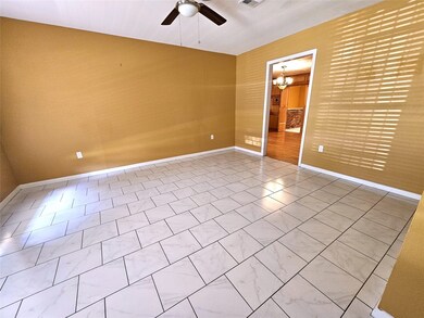 10510 Bretton Dr, Houston, TX 77016 - photo 6