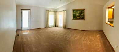 1208 Pinnacle Dr, Columbus, OH 43204 - photo 4