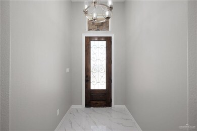 500 Oak Ridge St, Donna, TX 78537 - photo 2