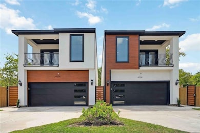 4206 Hershe St, Houston, TX 77020 - photo 2