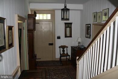 137 N Queen St, Chestertown, MD 21620 - photo 2