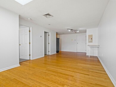 35 Prospect St unit 315, Woburn, MA 01801 - photo 5