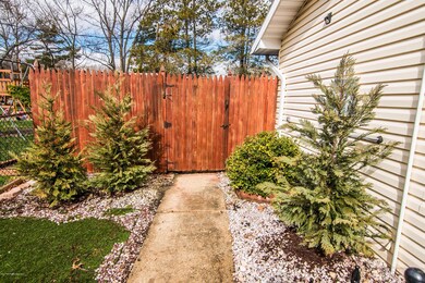 216 Deerfield Ln, Matawan, NJ 07747 - photo 3