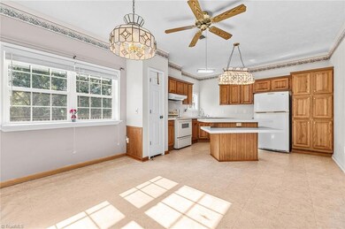 4275 Waynick Meadow Rd, Asheboro, NC 27205 - photo 5