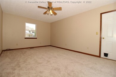 603 Parkstone Dr, Fraziers Bottom, WV 25082 - photo 2