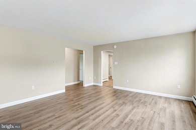 218 S Sporting Hill Rd unit B, Mechanicsburg, PA 17050 - photo 3