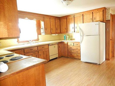 115 Friendly Rd, Cranston, RI 02910 - photo 7