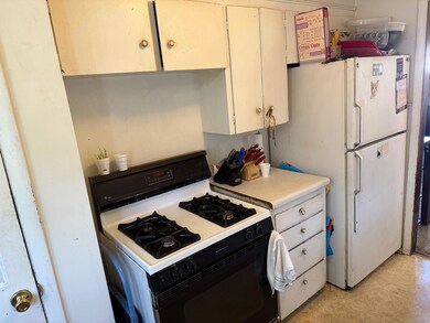 2220 S 7- Kitchen app side