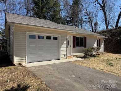 125 Dearmin Terrace, Franklin, NC 28734 - photo 2