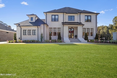 699 Savannah Estates