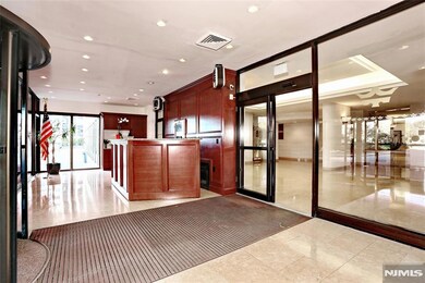 200 Winston Dr unit 2116, Cliffside Park, NJ 07010 - photo 6