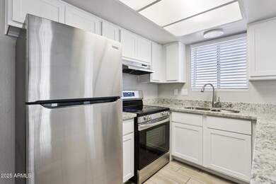 1426 E Mountain View Rd unit 4, Phoenix, AZ 85020 - photo 6