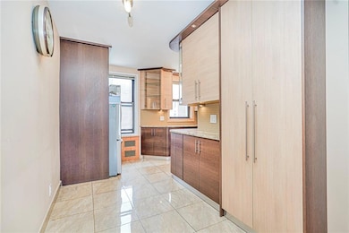 Atlantic Towers unit D9, Brooklyn, NY 11235 - photo 2