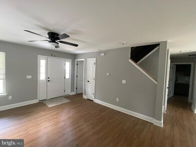 1125 Evelyn Dr, Deptford, NJ 08096 - photo 4