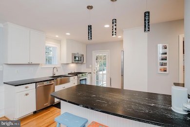 625 Yarmouth Rd, Towson, MD 21286 - photo 7