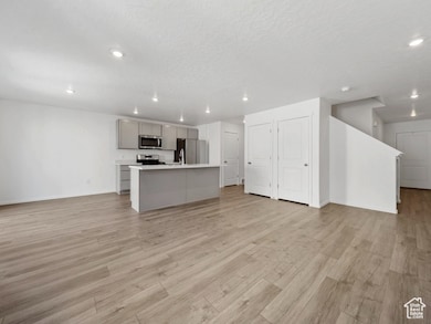 1833 N Blue Iris Ave unit 1073, Tooele, UT 84074 - photo 4