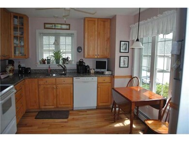 Kitchen. Granite counter tops, to...