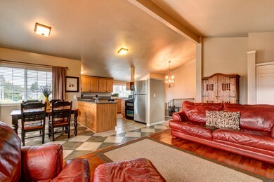 836 Main St, Edmonds, WA 98020 - photo 4