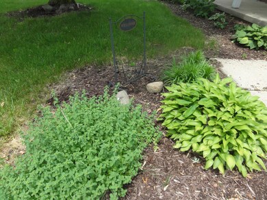 6430 Skywae Dr, Columbus, OH 43229 - photo 2