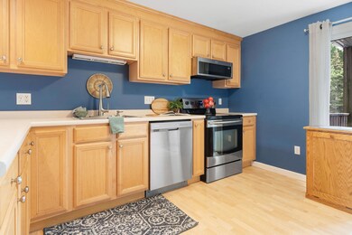 1 Philbrick Ln unit 3, Kittery, ME 03904 - photo 7