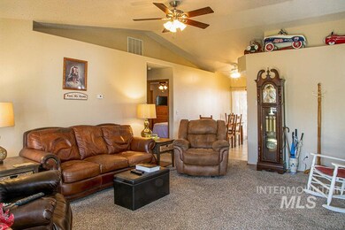 902 W Georgia Ave, Nampa, ID 83686 - photo 3