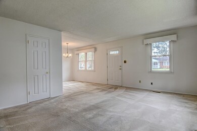 1310 Davis St, Jacksonville, NC 28540 - photo 7