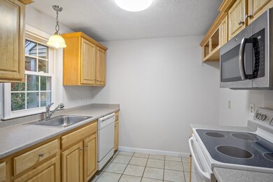 18 Patriot Rd, Fitchburg, MA 01420 - photo 3