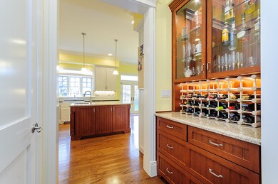 158 N Avon Rd, Elmhurst, IL 60126 - photo 5