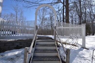 Steps to front entrance