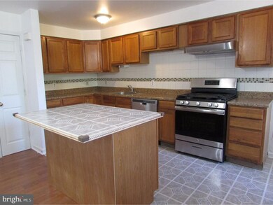 861 Wedgewood Dr, Lansdale, PA 19446 - photo 3