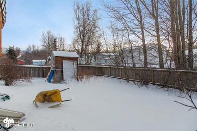 08-Back Yard KJC_3399-Edit