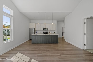 182-web-or-mls-1-frst-rdg-blvd