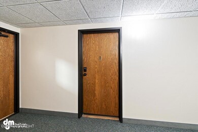 08-Front Door_KC_01778