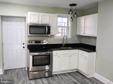 642 Wyeth St, Baltimore, MD 21230 - photo 4