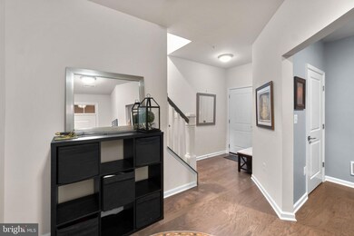 43021 Greggsville Chapel Terrace unit 112, Dulles, VA 20148 - photo 4