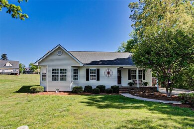 2497 Linnie Ct, Asheboro, NC 27205 - photo 7