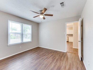 508 Crandle Dr, Fort Worth, TX 76108 - photo 5