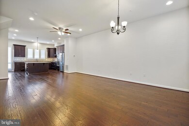 132 Cambria Walk, Alexandria, VA 22304 - photo 5