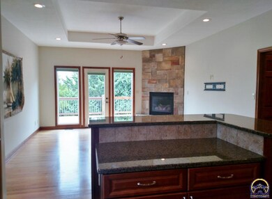 1124 SW Red Oaks Ct, Topeka, KS 66615 - photo 7